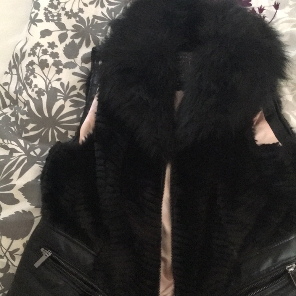 Black Guess vest